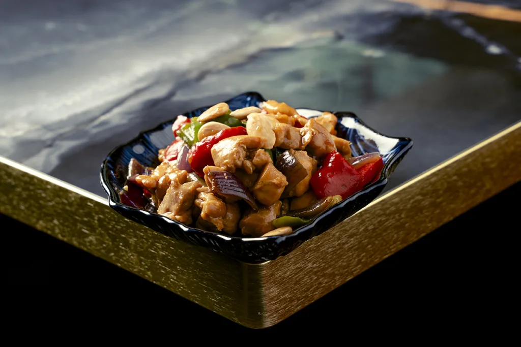 pollo con almendras sushi nikkei