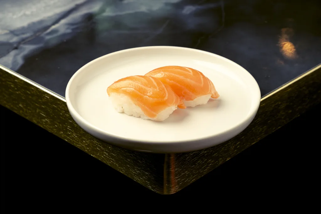 nigiri salmon sushi nikkei